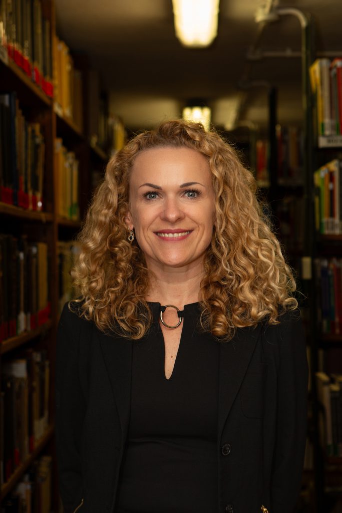 prof. Martyna Pryszmont