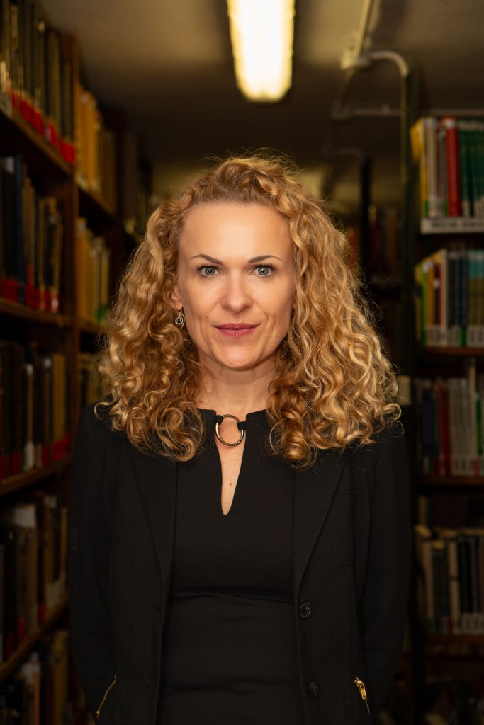 dr hab. Martyna Pryszmont